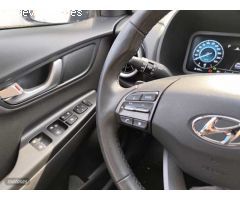 Hyundai Kona 1.6 GDI DT Maxx de 2022 con 28.300 Km por 20.900 EUR. en Madrid