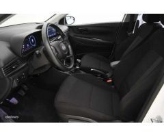 Hyundai i20 1.0 TGDI Klass 100 de 2024 con 21.621 Km por 18.900 EUR. en Girona