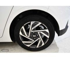 Hyundai i20 1.2 MPI Klass de 2024 con 19.007 Km por 17.900 EUR. en Girona