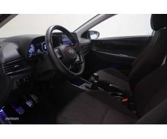 Hyundai Bayon 1.2 MPI Maxx de 2022 con 31.034 Km por 16.900 EUR. en Girona
