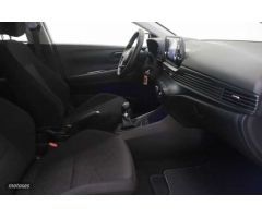 Hyundai Bayon 1.2 MPI Maxx de 2023 con 19.410 Km por 17.500 EUR. en Girona