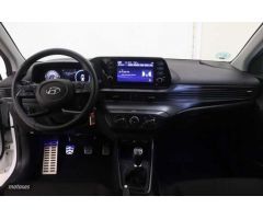 Hyundai Bayon 1.2 MPI Maxx de 2023 con 19.410 Km por 17.500 EUR. en Girona