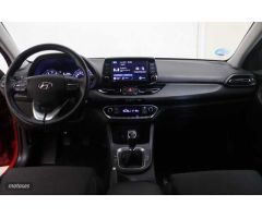 Hyundai i30 1.0 TGDI Klass LR 48V 120 de 2022 con 31.689 Km por 18.200 EUR. en Girona