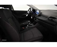 Hyundai i30 1.5 DPI Klass SLX 110 de 2024 con 18.185 Km por 18.900 EUR. en Girona