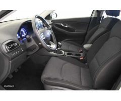 Hyundai i30 1.5 DPI Klass SLX 110 de 2024 con 20.500 Km por 18.900 EUR. en Girona
