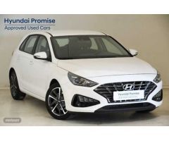 Hyundai i30 1.5 DPI Klass SLX 110 de 2024 con 15.006 Km por 18.900 EUR. en Girona