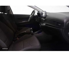 Hyundai Bayon 1.0 TGDI 48V Maxx de 2024 con 23.721 Km por 21.000 EUR. en Cadiz