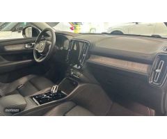 Volvo XC40 XC40 Inscription, T3 automatico de 2021 con 39.548 Km por 29.900 EUR. en Barcelona