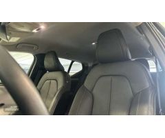 Volvo XC40 XC40 Inscription, T3 automatico de 2021 con 39.548 Km por 29.900 EUR. en Barcelona