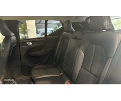 Volvo XC40 XC40 Inscription, T3 automatico de 2021 con 39.548 Km por 29.900 EUR. en Barcelona