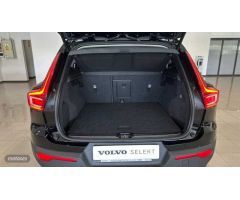 Volvo XC40 XC40 Inscription, T3 automatico de 2021 con 39.548 Km por 29.900 EUR. en Barcelona