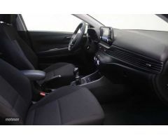 Hyundai i20 1.0 TGDI Klass 100 de 2024 con 10.819 Km por 18.490 EUR. en Murcia