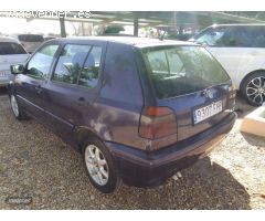 Volkswagen Golf 1.9 TDI 90 CV. de 1997 con 300.000 Km por 1.500 EUR. en Murcia