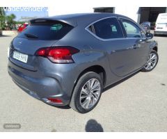 Citroen DS4 1.6 i AUT. 155 CV. de 2011 con 101.000 Km por 7.500 EUR. en Murcia