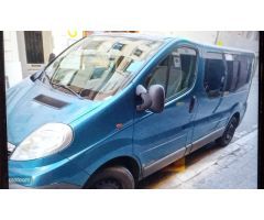 Opel Vivaro X83 de 2007 con 331.000 Km por 8.500 EUR. en Barcelona