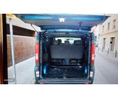 Opel Vivaro X83 de 2007 con 331.000 Km por 8.500 EUR. en Barcelona