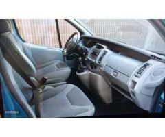 Opel Vivaro X83 de 2007 con 331.000 Km por 8.500 EUR. en Barcelona