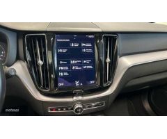 Volvo XC 60 2.0 B4 D MOMENTUM PRO AUTO 197 CV de 2021 con 135.904 Km por 32.900 EUR. en A Coruna