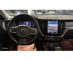Volvo XC 60 2.0 B4 D CORE AUTO 5P de 2024 con 29.975 Km por 40.900 EUR. en Alicante