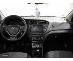 Hyundai i20 1.2 MPI Klass de 2020 con 54.200 Km por 12.490 EUR. en Cadiz