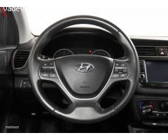 Hyundai i20 1.2 MPI Klass de 2020 con 54.200 Km por 12.490 EUR. en Cadiz