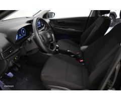 Hyundai i20 1.2 MPI Klass de 2024 con 7.866 Km por 17.590 EUR. en Alicante