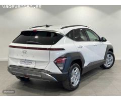 Hyundai Kona 1.0 TGDI Tecno 4x2 de 2024 con 11.900 Km por 26.900 EUR. en Barcelona