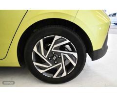 Hyundai i20 1.2 MPI Klass de 2024 con 23.411 Km por 16.700 EUR. en Barcelona