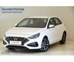 Hyundai i30 1.5 DPI Klass SLX 110 de 2024 con 11.569 Km por 20.200 EUR. en Baleares