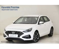 Hyundai i30 1.5 DPI Klass SLX 110 de 2024 con 12.552 Km por 19.900 EUR. en Baleares