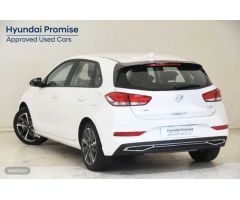 Hyundai i30 1.5 DPI Klass SLX 110 de 2024 con 12.552 Km por 19.900 EUR. en Baleares