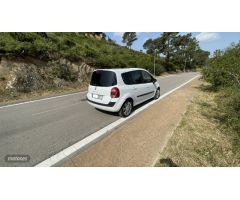 Renault Grand Modus 1.6 gasolina cambio automatico de 2010 con 114.800 Km por 5.450 EUR. en Girona
