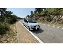Renault Grand Modus 1.6 gasolina cambio automatico de 2010 con 114.800 Km por 5.450 EUR. en Girona