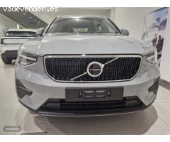 Volvo XC40 Core, B3 Mild hybrid, Gasolina de 2025 con 1 Km por 37.900 EUR. en Navarra
