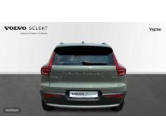 Volvo XC40 2.0 B3 CORE AUTO 163 5P de 2024 con 30.452 Km por 32.500 EUR. en Cordoba