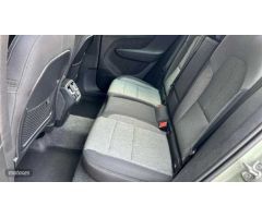 Volvo XC40 2.0 B3 CORE AUTO 163 5P de 2024 con 30.452 Km por 32.500 EUR. en Cordoba