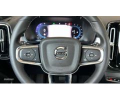 Volvo XC40 2.0 B3 CORE AUTO 163 5P de 2024 con 30.452 Km por 32.500 EUR. en Cordoba