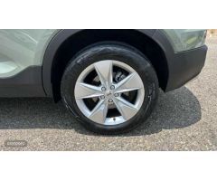 Volvo XC40 2.0 B3 CORE AUTO 163 5P de 2024 con 30.452 Km por 32.500 EUR. en Cordoba