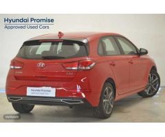 Hyundai i30 1.5 DPI Klass SLX 110 de 2022 con 11.846 Km por 16.900 EUR. en Lleida