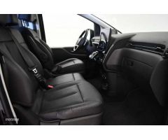 Hyundai Staria Staria 2.2CRDi 9S Style 4x4 177 Aut. de 2024 con 18.928 Km por 49.999 EUR. en Madrid