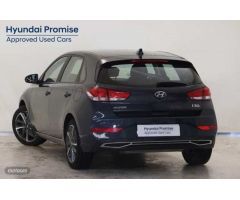 Hyundai i30 1.5 DPI Klass SLX 110 de 2022 con 14.118 Km por 19.000 EUR. en Baleares