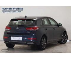 Hyundai i30 1.5 DPI Klass SLX 110 de 2022 con 14.118 Km por 19.000 EUR. en Baleares