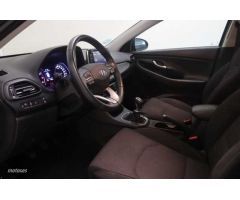 Hyundai i30 1.5 DPI Klass SLX 110 de 2022 con 14.118 Km por 19.000 EUR. en Baleares