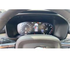 Volvo XC40 TODOTERRENO 1.5 T2 CORE AUTOMATICO 129CV 5P de 2024 con 15.222 Km por 31.900 EUR. en Sevi