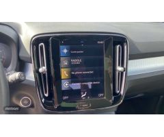 Volvo XC40 TODOTERRENO 1.5 T2 CORE AUTOMATICO 129CV 5P de 2024 con 15.222 Km por 31.900 EUR. en Sevi