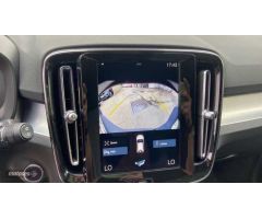 Volvo XC40 TODOTERRENO 1.5 T2 CORE AUTOMATICO 129CV 5P de 2024 con 17.345 Km por 32.900 EUR. en Sevi