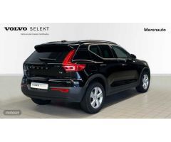 Volvo XC40 1.5 T2 MOMENTUM CORE 129 CV de 2021 con 73.292 Km por 22.900 EUR. en A Coruna