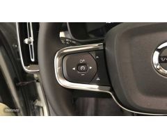 Volvo XC40 XC40 Core, B3 Mild hybrid, Gasolina de 2025 con 10 Km por 44.990 EUR. en Ourense