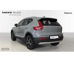 Volvo XC40 XC40 Core, B3 Mild hybrid, Gasolina de 2025 con 5 Km por 44.990 EUR. en Ourense