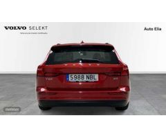 Volvo V 60 V60 Core, B4 Mild hybrid, Diesel de 2025 con 1 Km por 44.500 EUR. en Madrid
